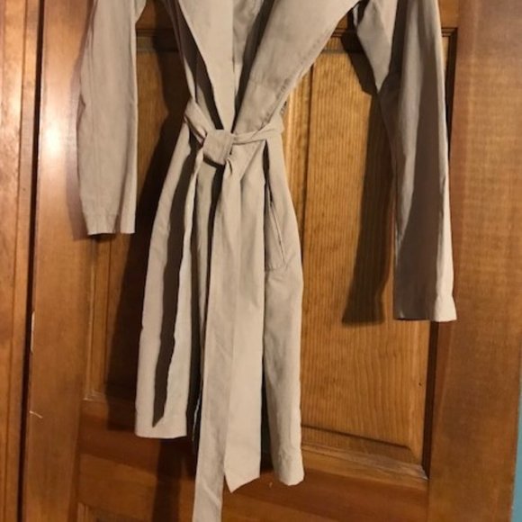 RAIN JACKET/TRENCH COAT/EVERYDAY JACKET - Picture 2 of 4